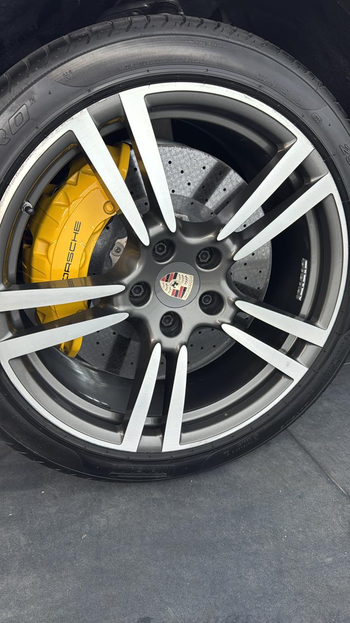 Porsche cayenne turbo