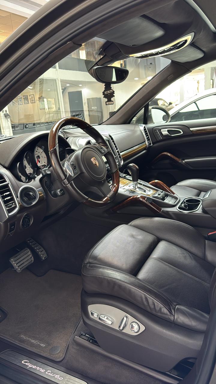 Porsche cayenne turbo