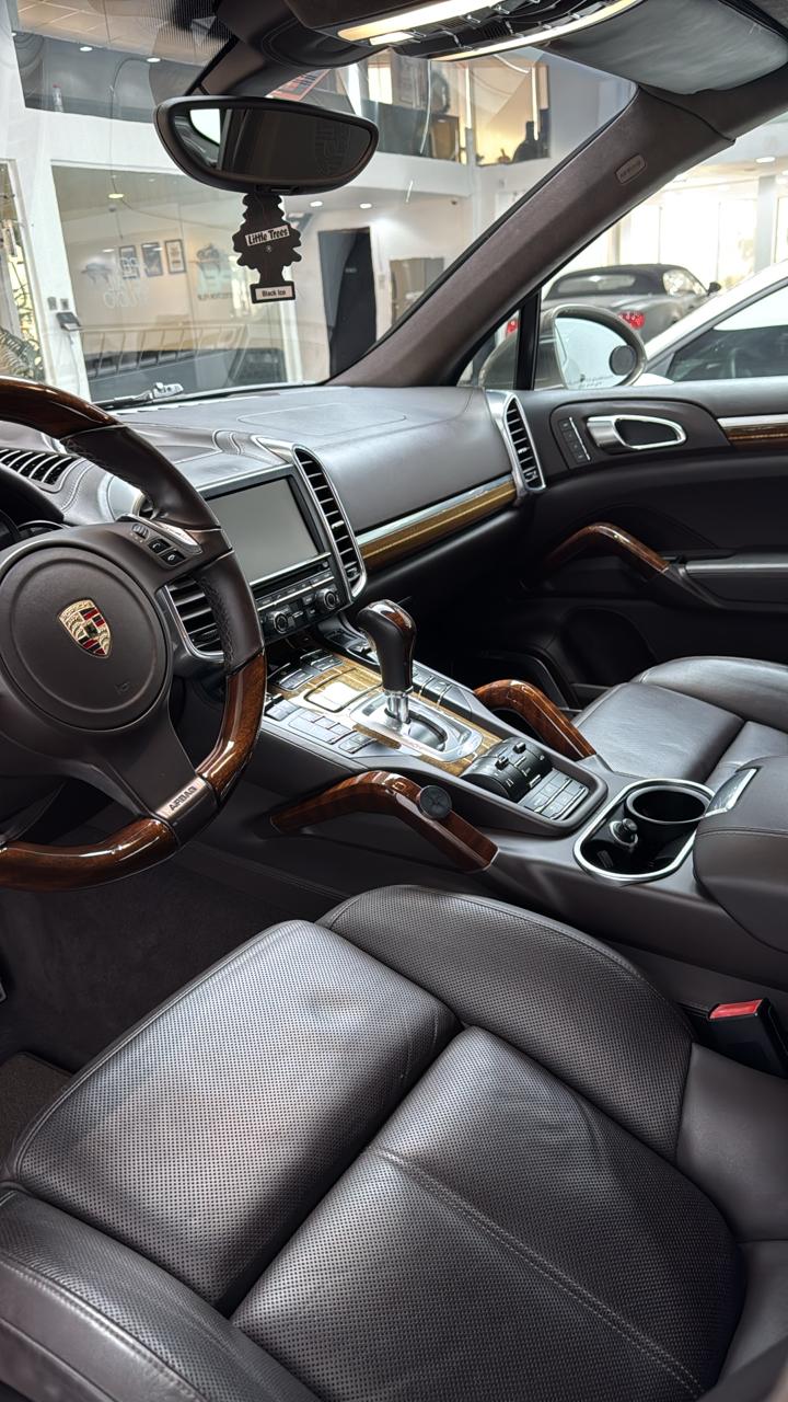 Porsche cayenne turbo