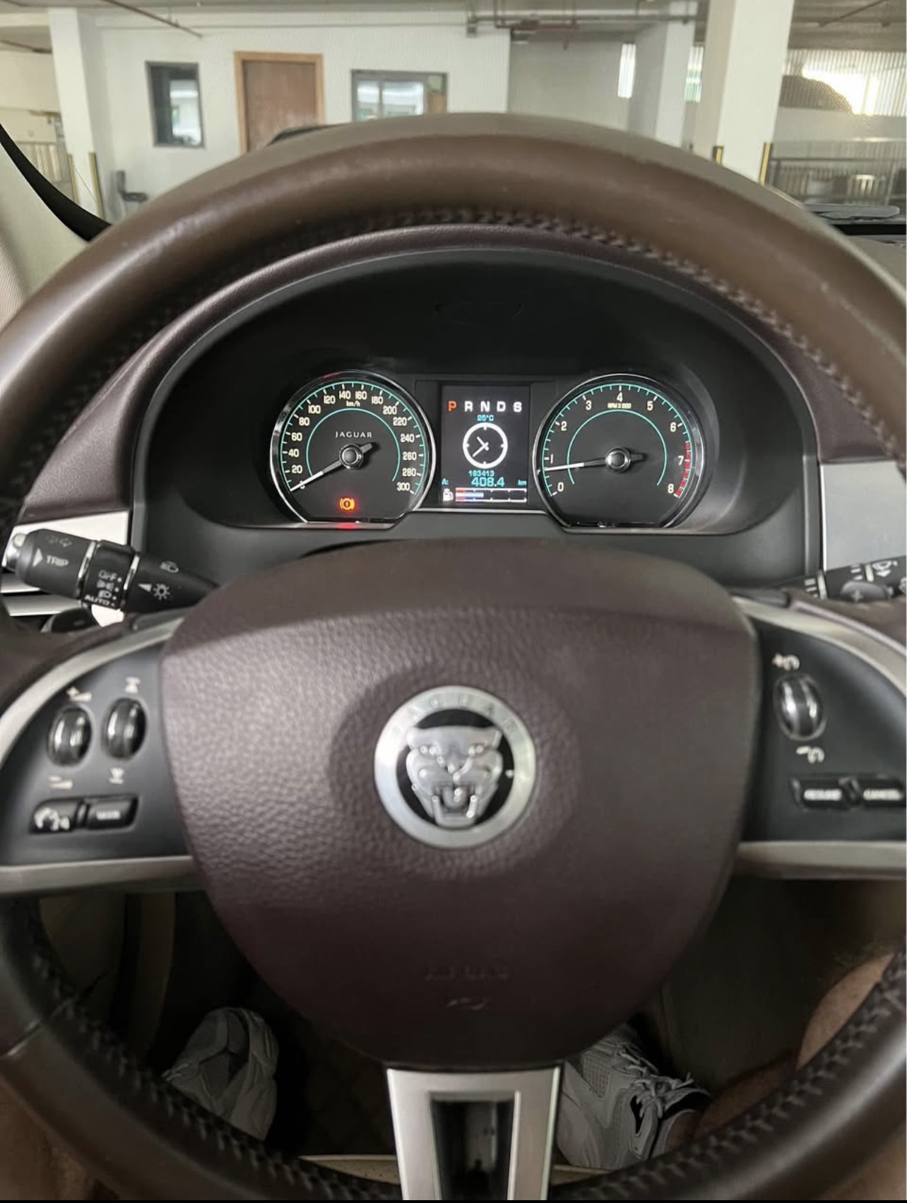 Jaguar XF 2012 V6 Full Option GCC Specs