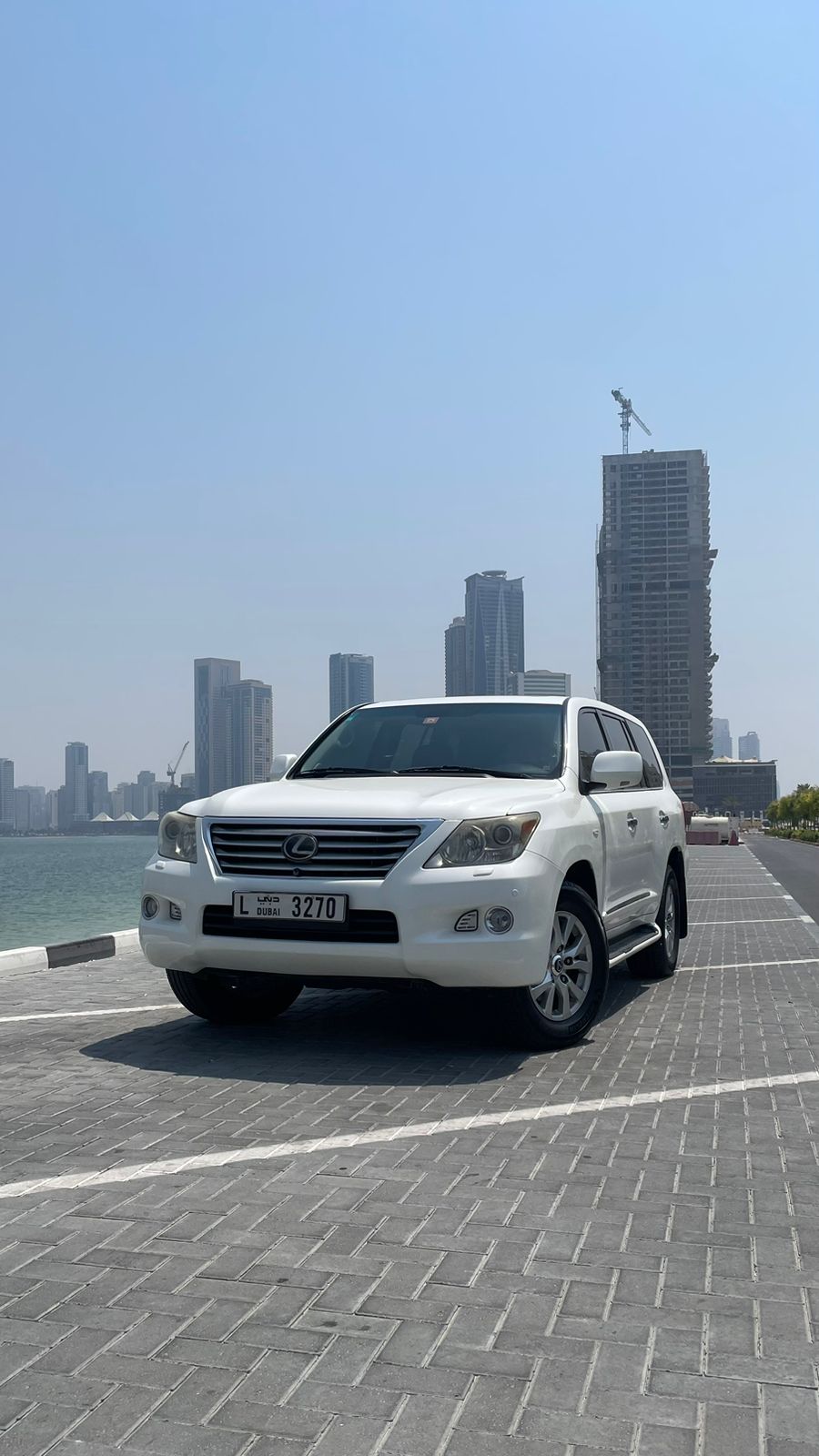 Lexus LX570