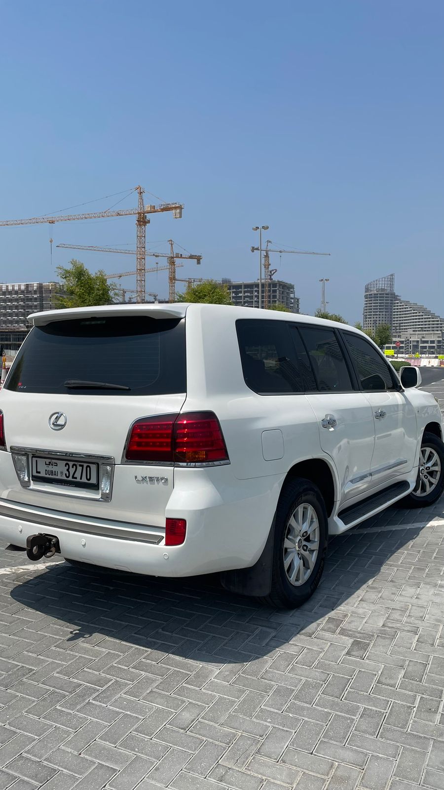 Lexus LX570